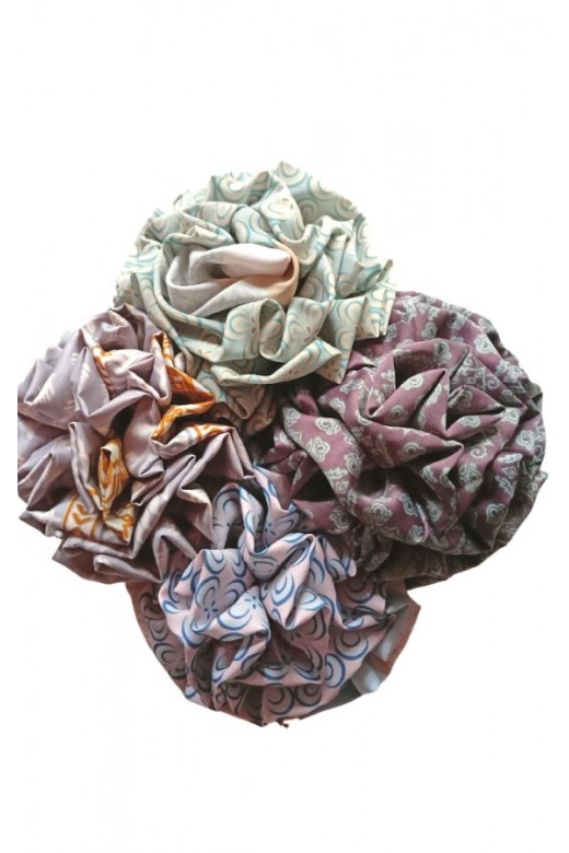 Scrunchie Flower Motif